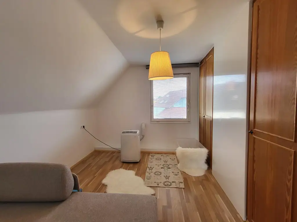 GEMÜTLICHES EINFAMILIENHAUS IN RUHIGER SIEDLUNGSLAGE