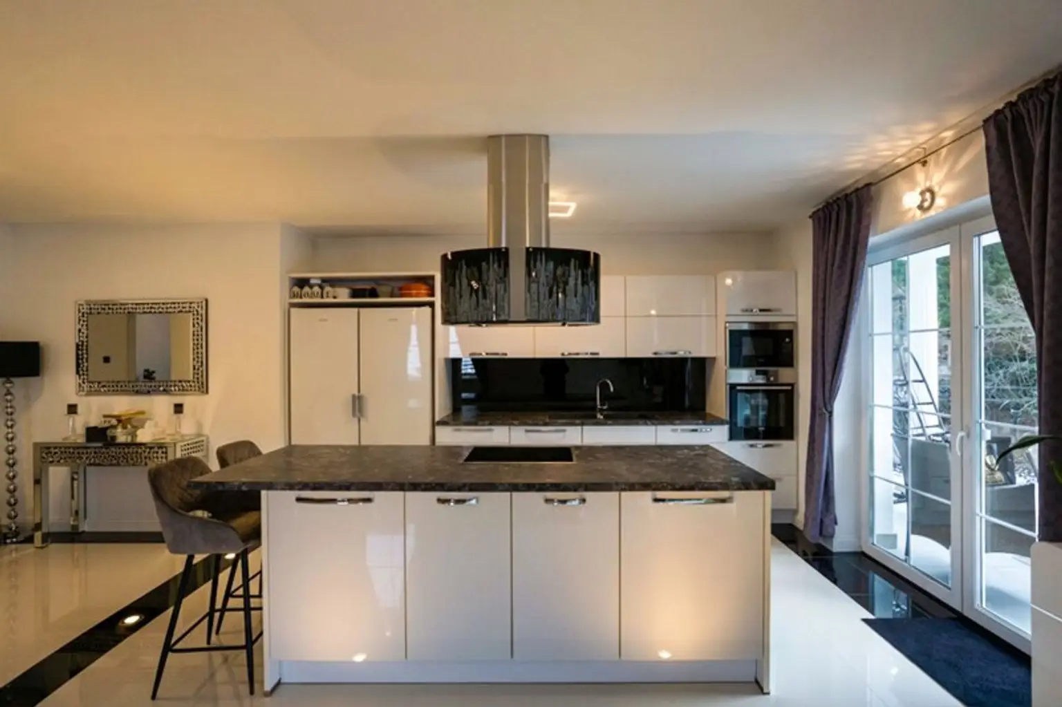 EG Nolte Küche mit Kochinsel