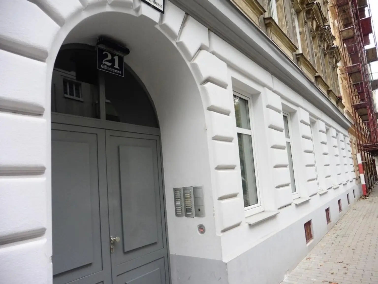 MITTEN IM DRITTEN: Möbliertes, vollausgestattetes Apartment!!! Klimaanlage!!!