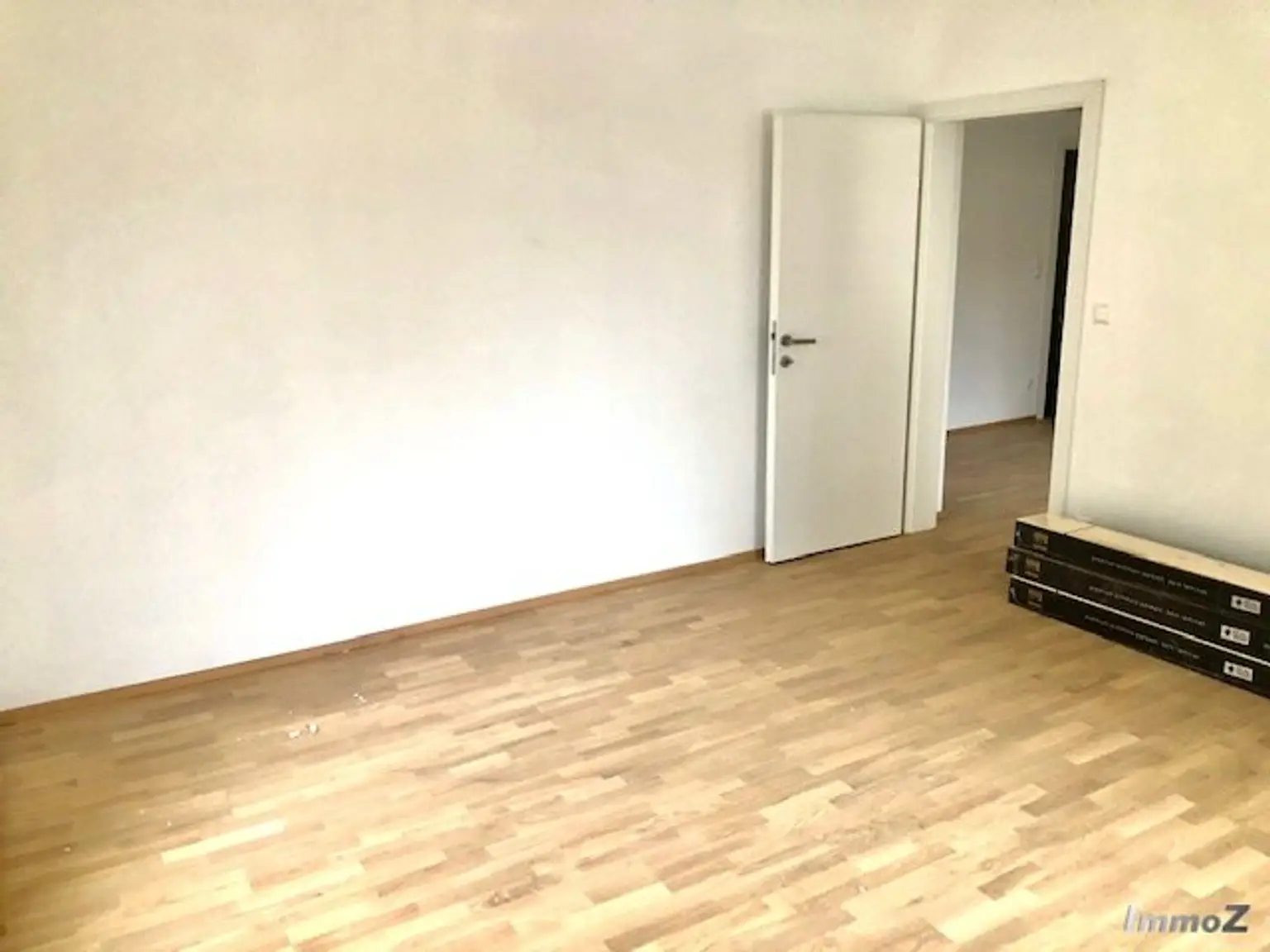 Zimmer 2 - Richtung Küche