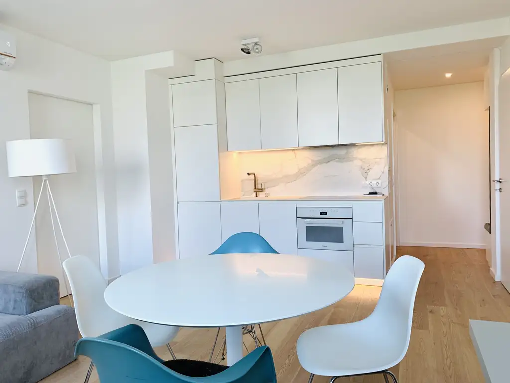 Chic & cosy- Dachgeschoßwohnung beim AKH