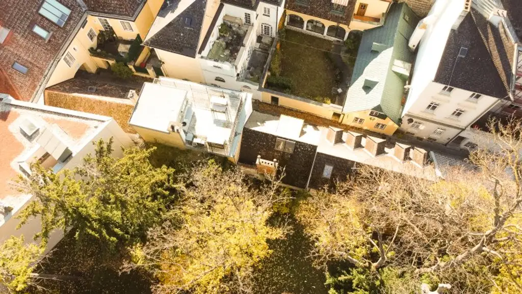 Haus im Landhausstil – teilweise sanierungsbedürftige Rarität im Schlosser Gässchen, direkt in der Fußgängerzone