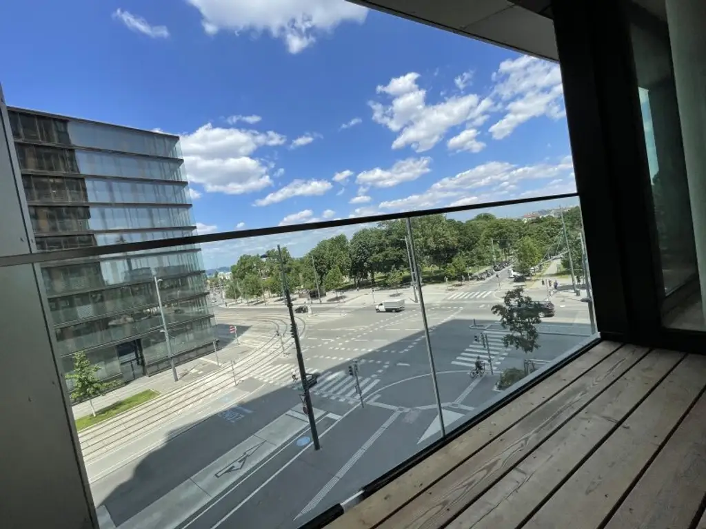 UNBEFRISTETE 2-Zimmer Neubauwohnung mit Freifläche + Extras im Haus