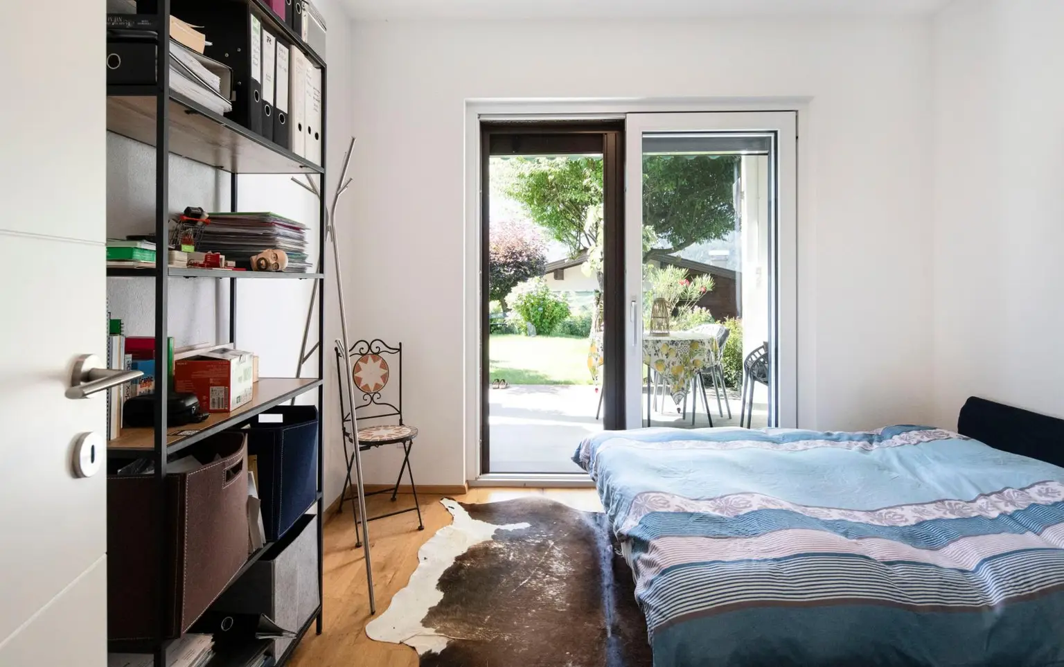 Zimmer mit Gartenzugang