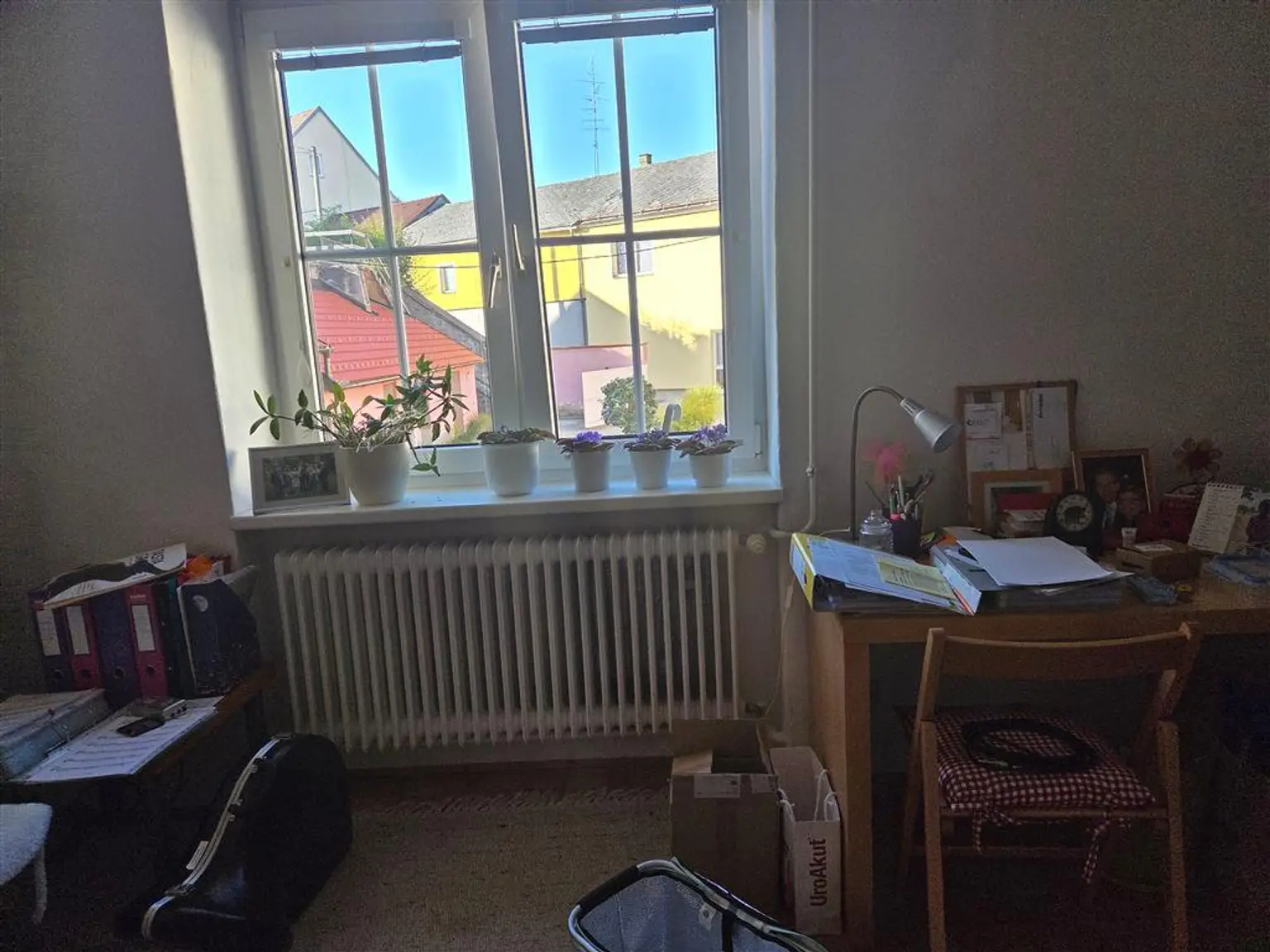 Mehrparteienhaus im Stadtzentrum Heidenreichstein gegenüber der Wasserburg
