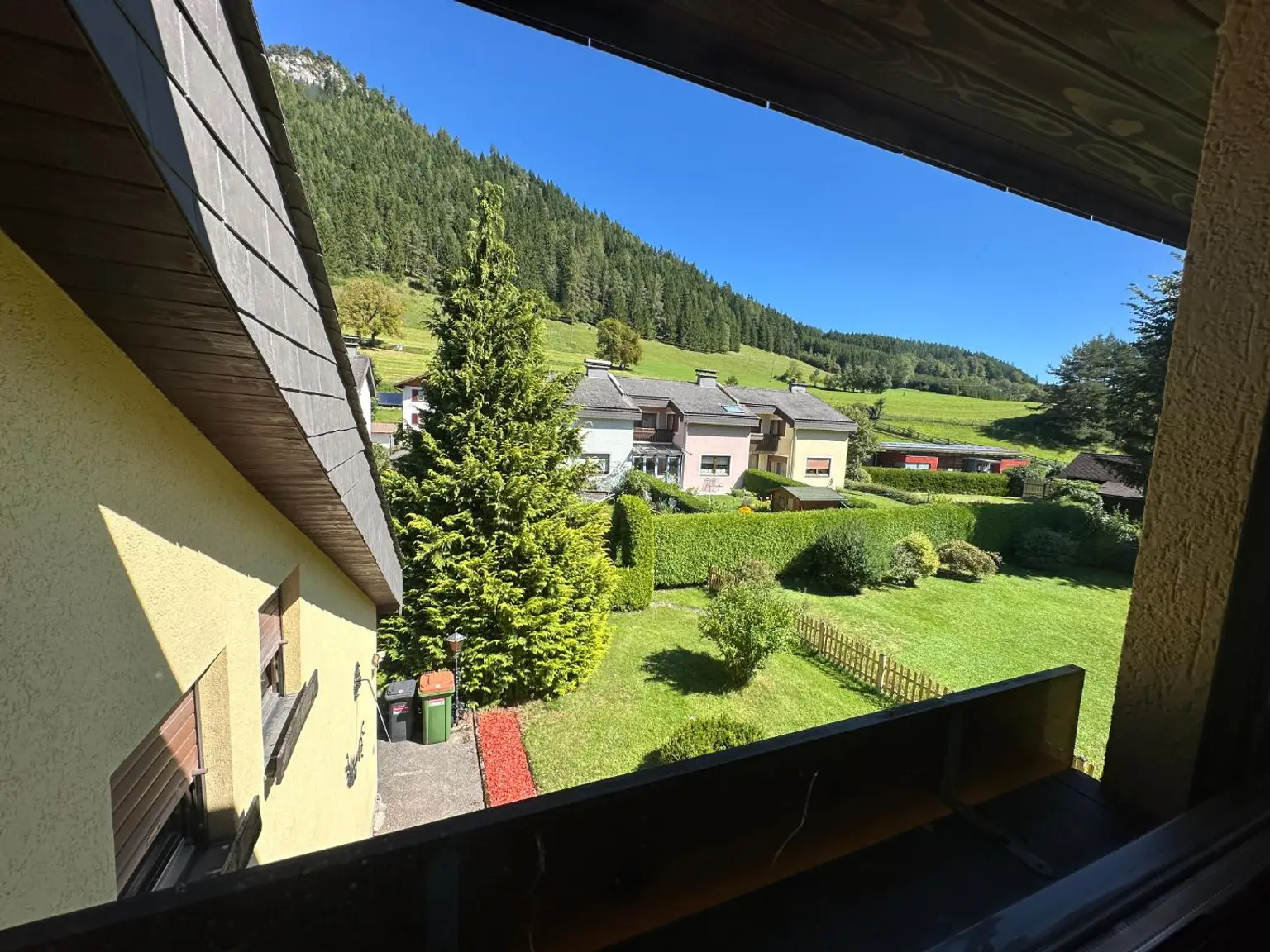 ***Familienfreundliches Eckreihenhaus in traumhafter, sonniger Ruhelage***
