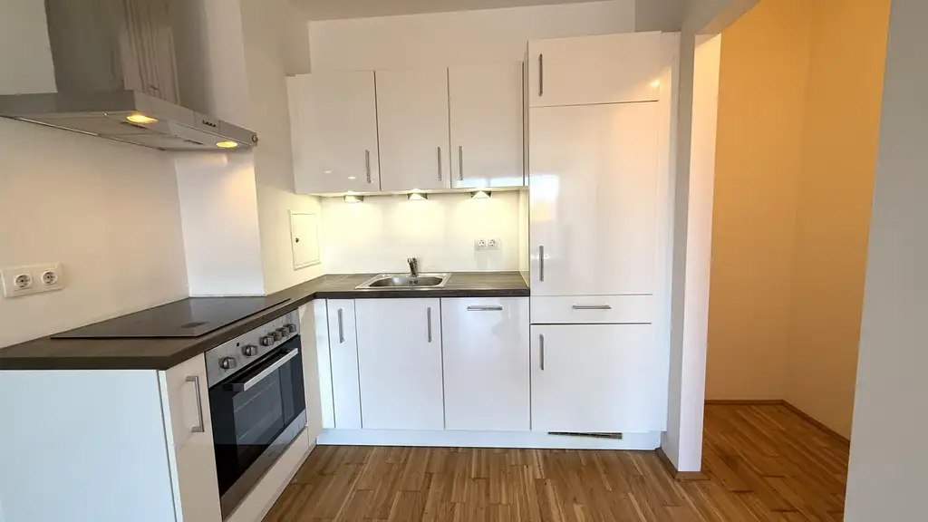 Neubauwohnung im Dachgeschoß mit 6,77m² großem SÜD-Balkon