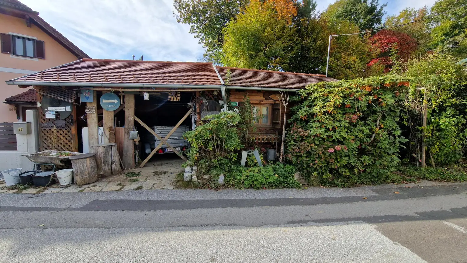 Entzückendes Einfamilienhaus mit Gartenoase in sonniger Lage