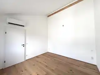Zimmer 4