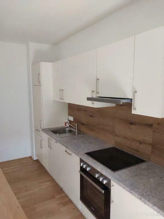 Großzügige 5-Zimmer-Gartenwohnung mit Tiefgaragenplatz in Villenviertel zwischen UNI und LKH - Nähe Hilmteich ab sofort zu vermieten!
