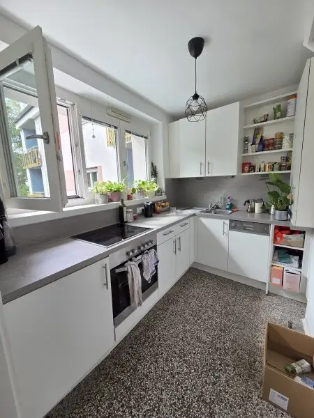 Westseitige Balkonwohnung mit toller Raumanordnung in Hofruhelage