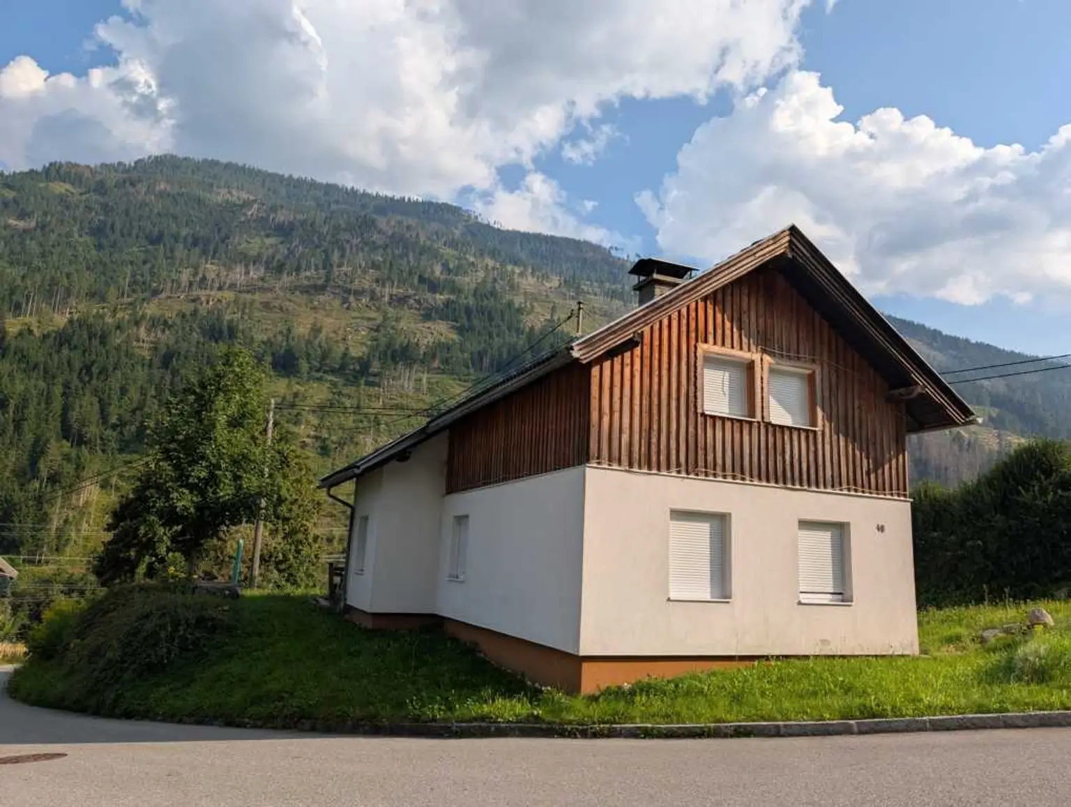 Saniertes Wohnhaus mit 2 Appartements nahe dem Mölltaler Gletscher