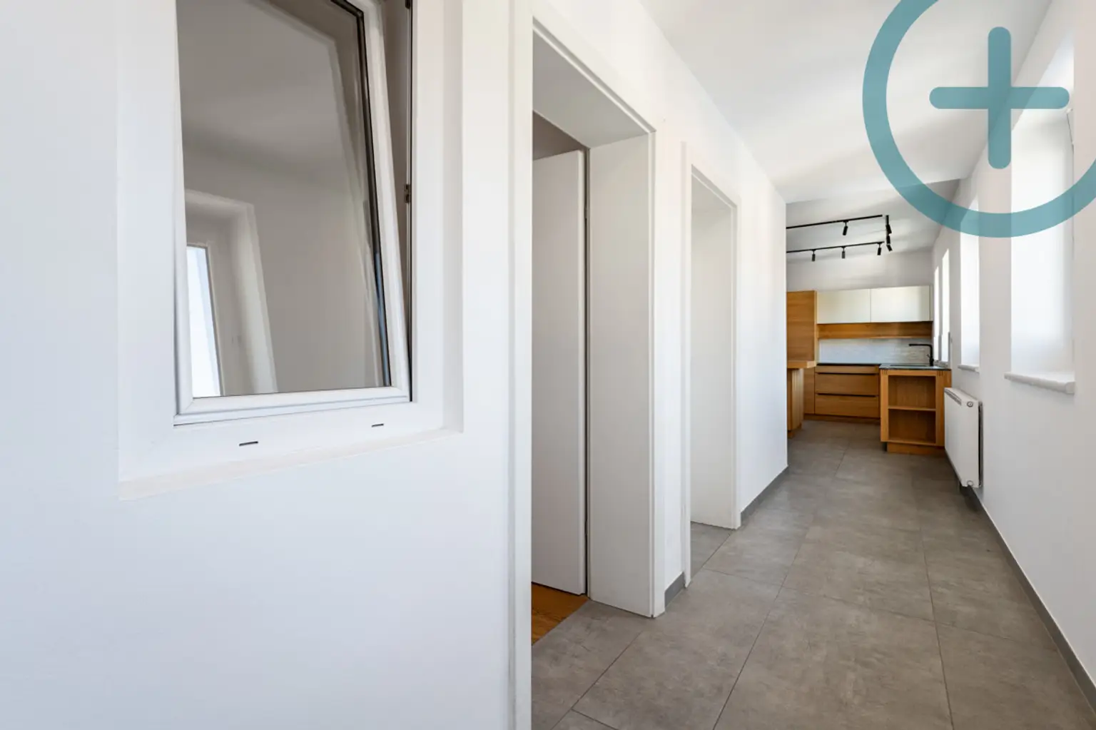 DG-WEITBLICK MIT 2 TERRASSEN UND TRAUMKÜCHE