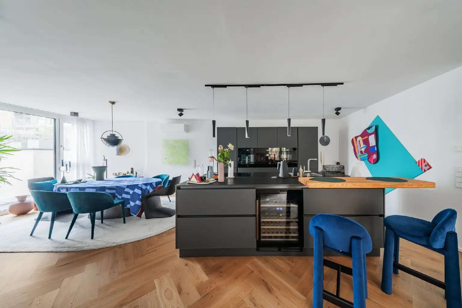 Exklusives Maisonette-Apartment; Modernes Wohnen auf zwei Ebenen