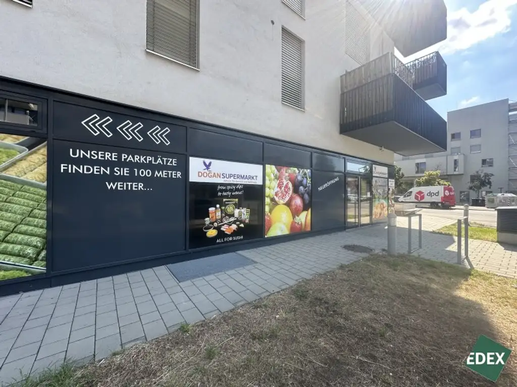 Moderne Gewerbefläche mit hoher Sichtbarkeit und flexibler Nutzung