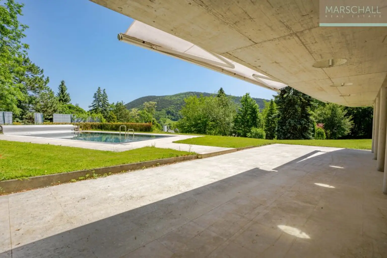 Elegantes Anwesen mit großzügigem Grundbesitz (11.045 m²) zur Vermietung