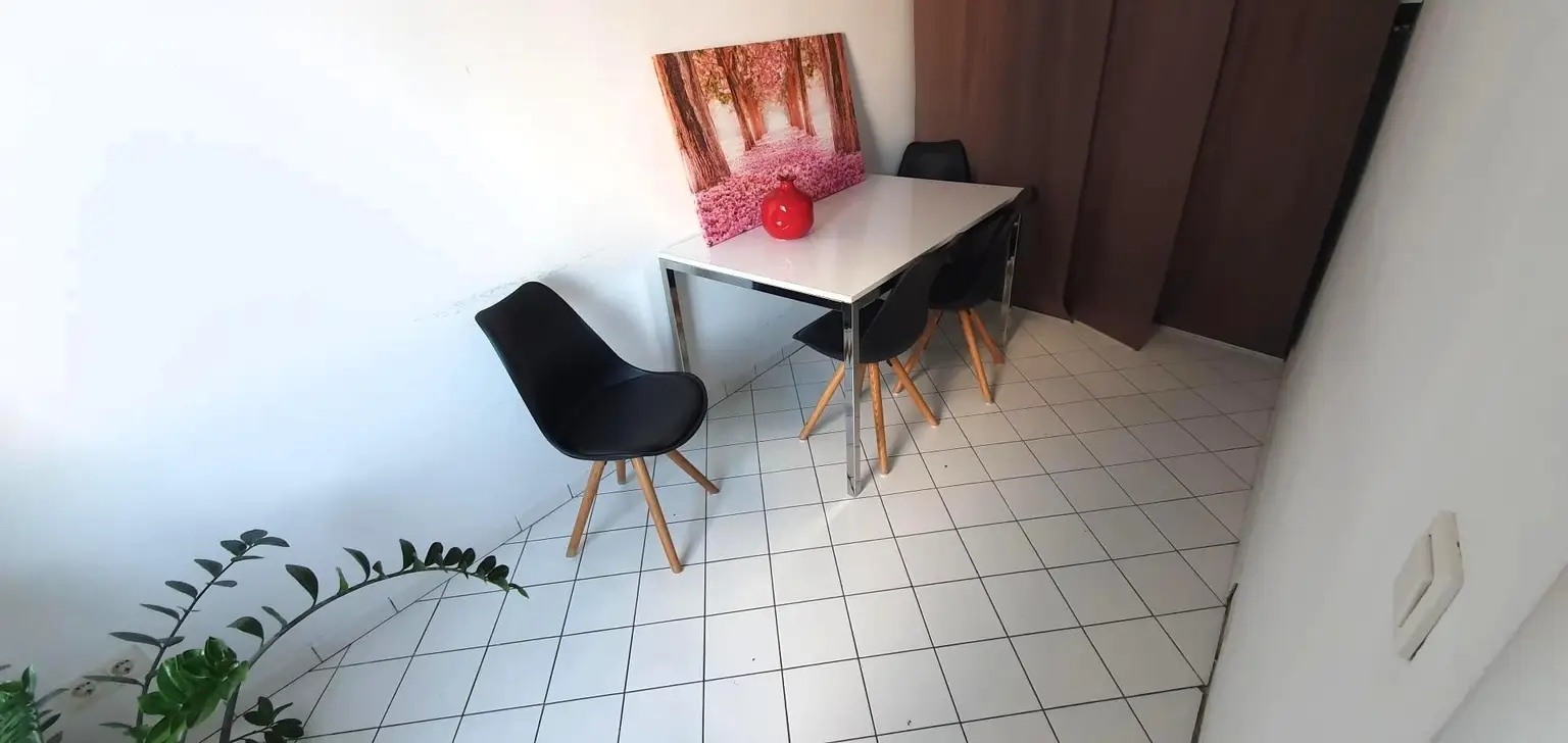 U1 Fussgängerzone - Büro / Bürowohnungkombi