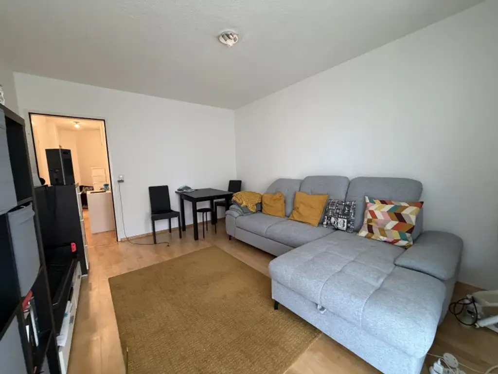 Investoren/Selbstnutzer aufgepasst! Interessante 2-Zimmer-Wohnung zu verkaufen!