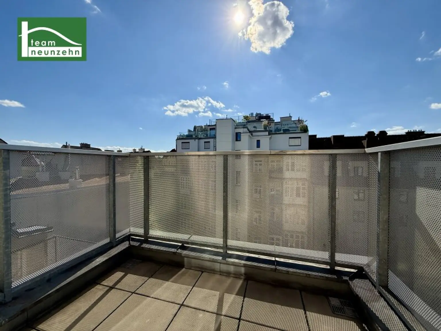 Exklusive Dachgeschoss-Residenz mit zwei Terrassen in begehrter Innenhofruhelage. - WOHNTRAUM