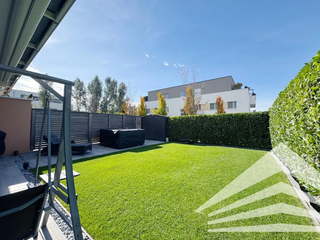 Exklusive 3 Zimmerwohnung mit traumhaftem Privatgarten im Zentrum von Pasching