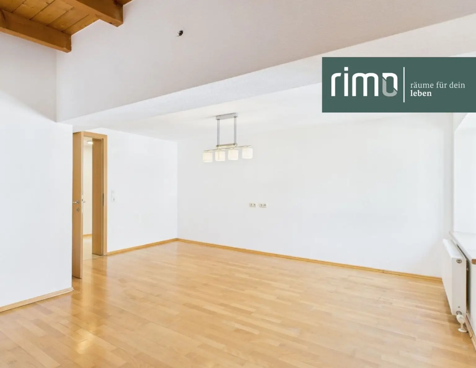 4,5 Zimmer Wohnung | Balkon | Abstellplatz