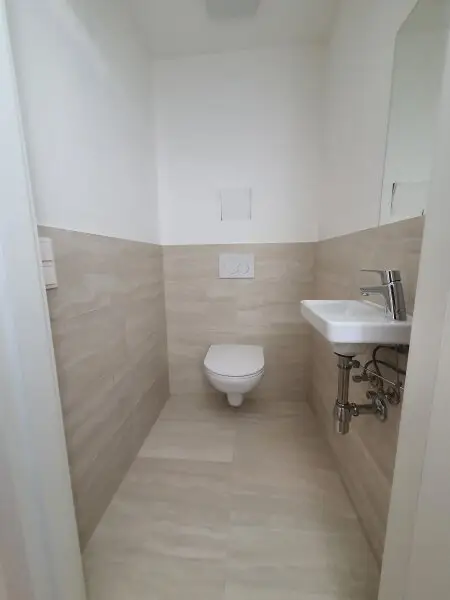 ERSTBEZUG - Sonnige Dachmaisonette mit 45m² Terrasse beim Hoffmann Platz