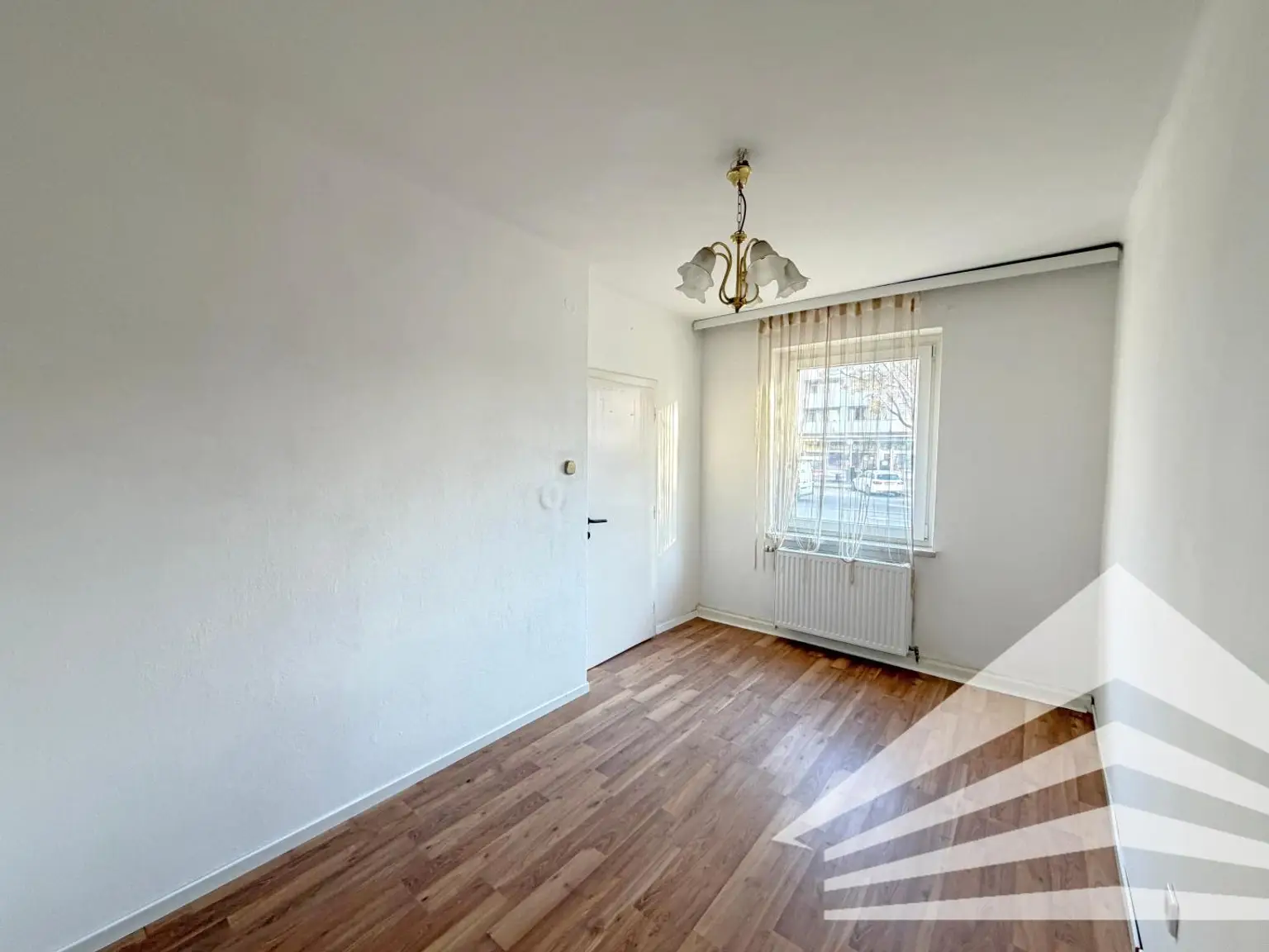 Zimmer (straßenseitig)