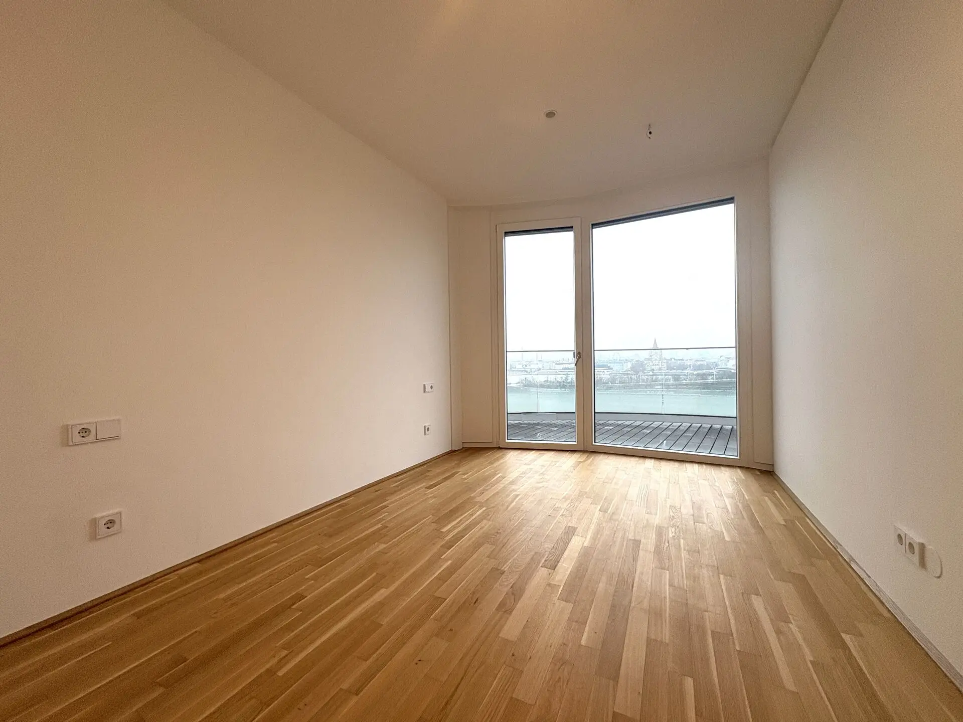 20251215_115538072_iOS