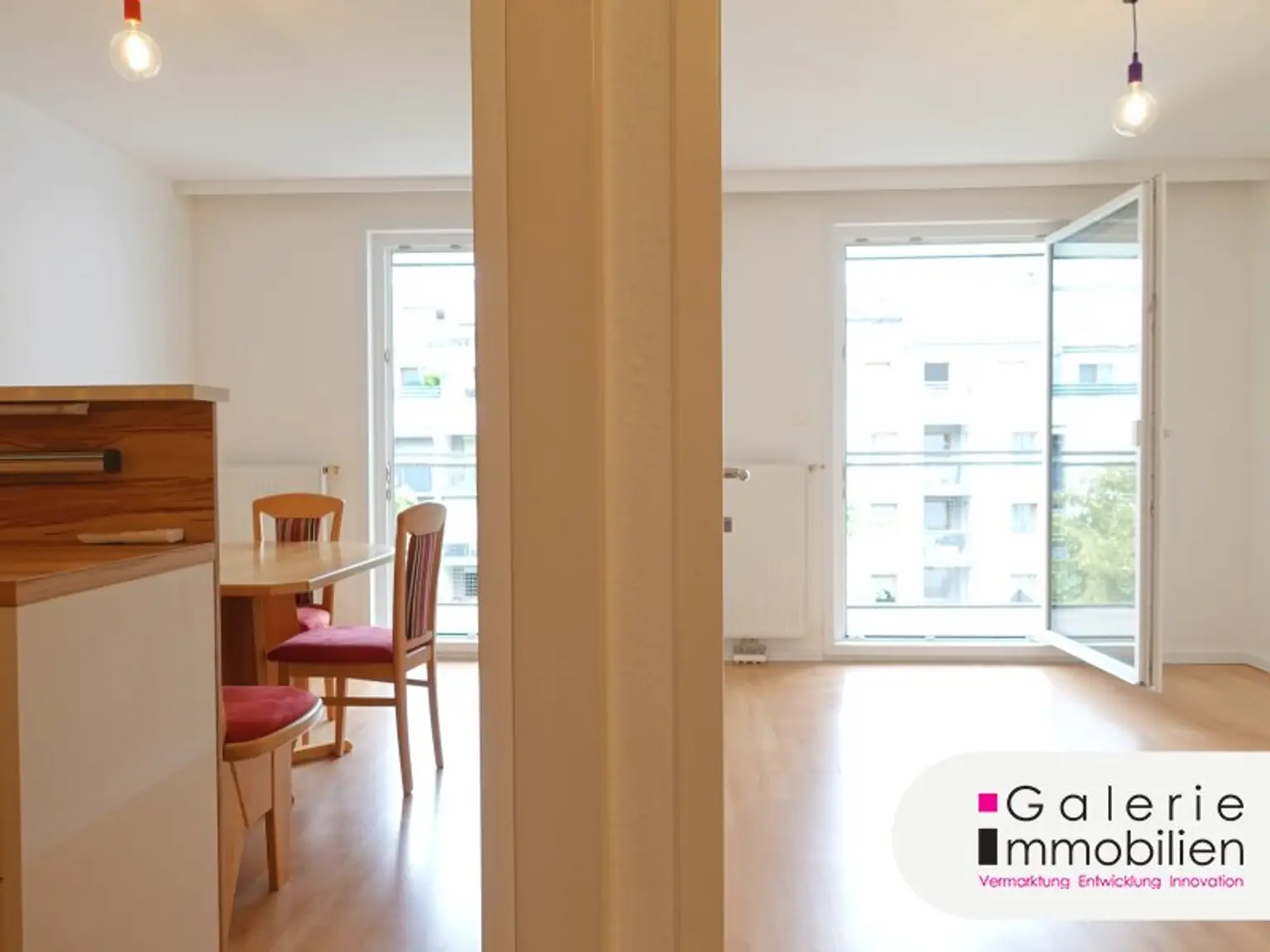 VIDEO: Schöne, helle 3-Zimmer-Loggiawohnung mit Klima, Grünblick, separater Küche, zentral begehbar!