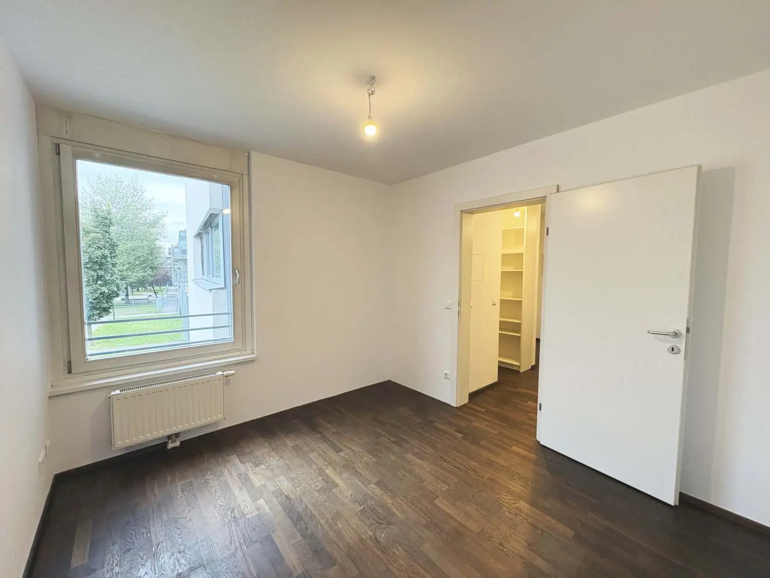 FINANZIERUNGSBEITRAG - 
Großzügige 3-Zimmer-Wohnung mit Loggia!