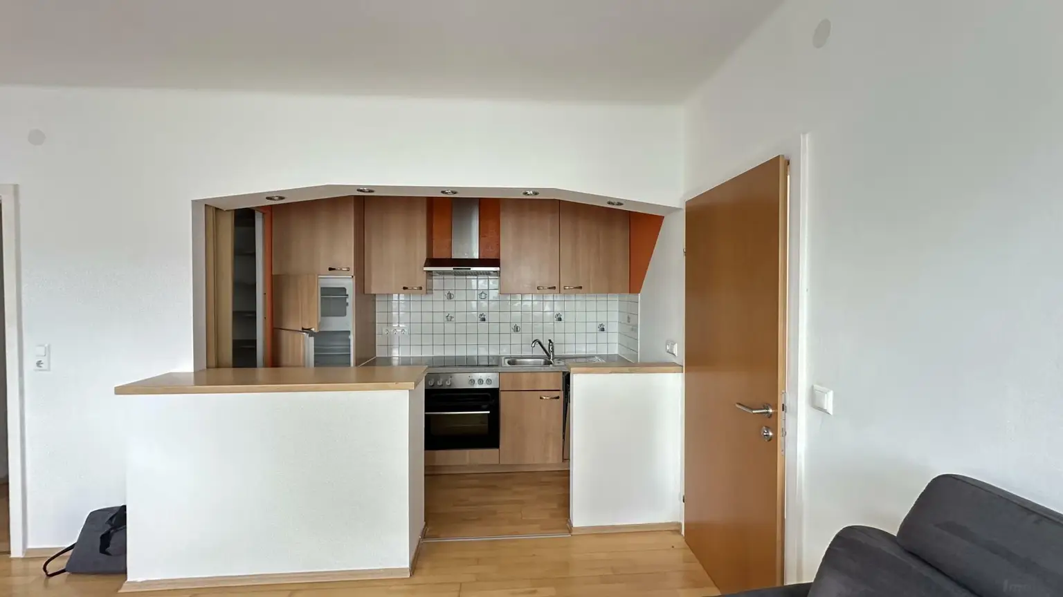 20251001_093549858_iOS