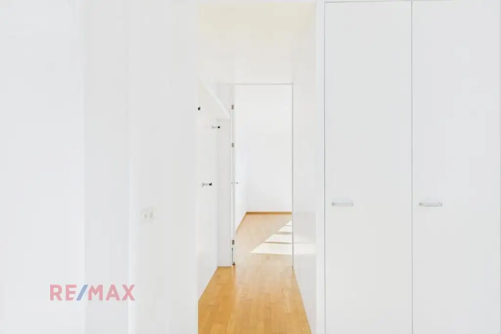 Innenstadt-Luxus: 247 m² pure Eleganz auf zwei Wohnebenen