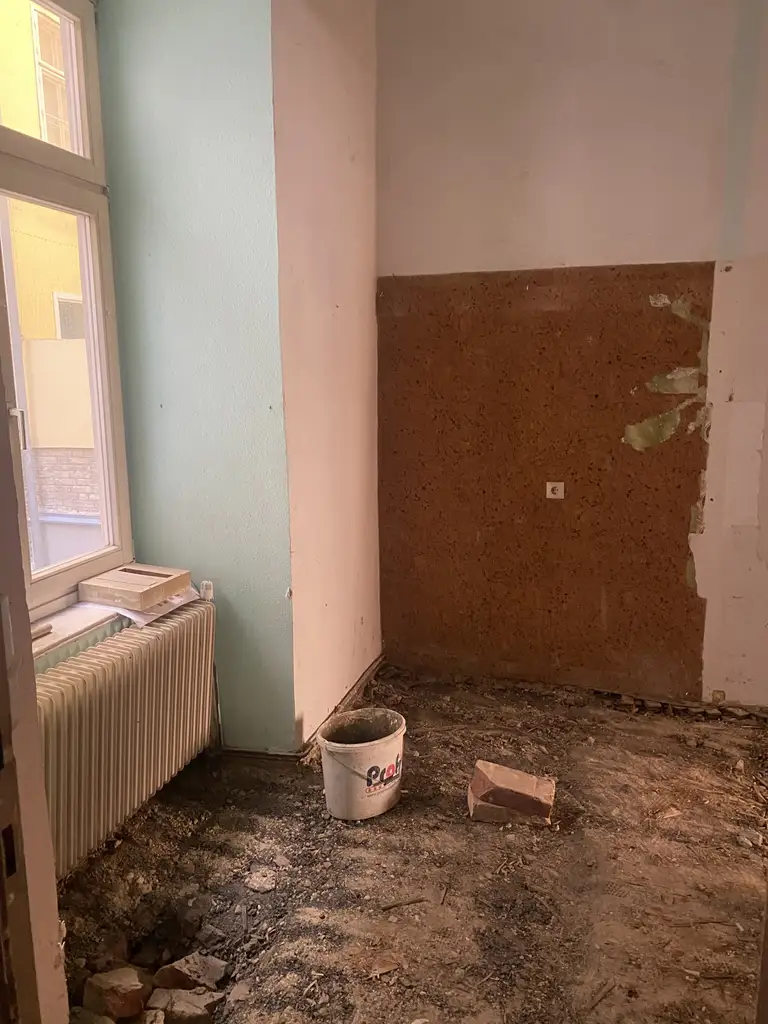 Neu saniertes 71m² Altbauarpartment 3 Zimmer in Toplage 1090 Wien !
