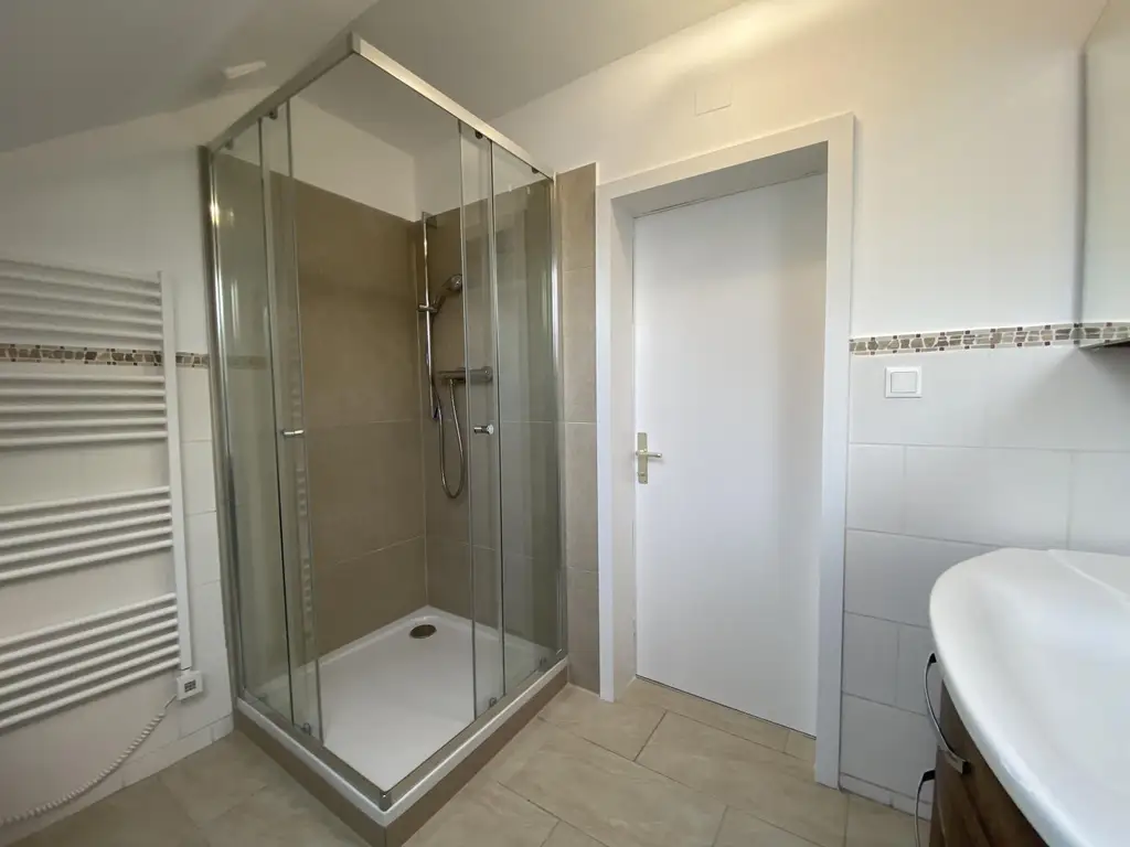 "Außergewöhnliche Mietwohnung im Grünen"