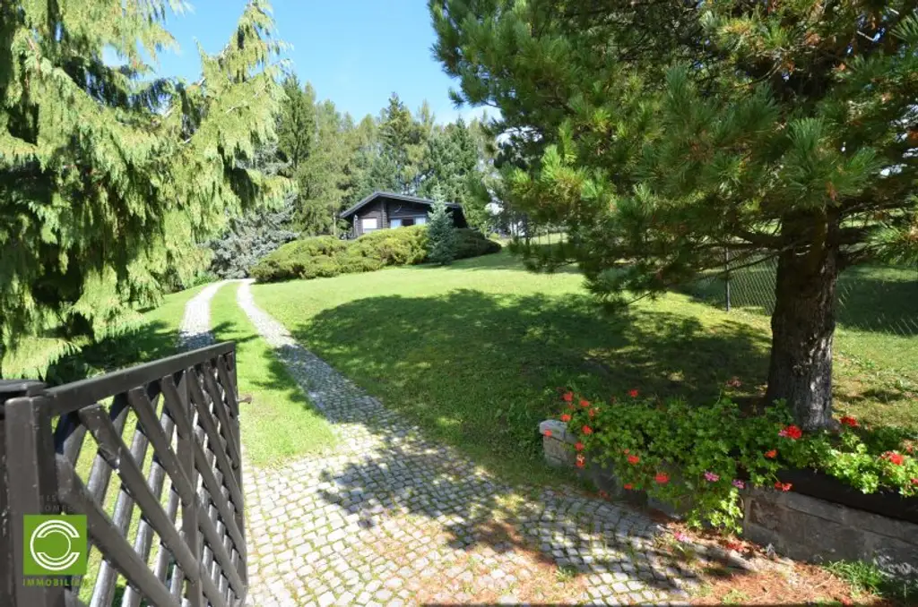 CHRISTOPH CHROMECEK IMMOBILIEN - SULZ IM WIENERWALD - Traumhafter Baugrund mit Blockhaus in Grün-Ruhelage!