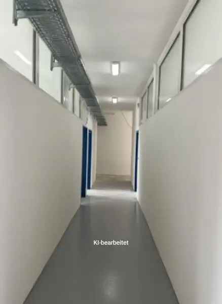 Vollsanierte Gewerbefläche 682m²  28 Stellplätze, LKW Einfahrt  perfekt für Ihr Business!