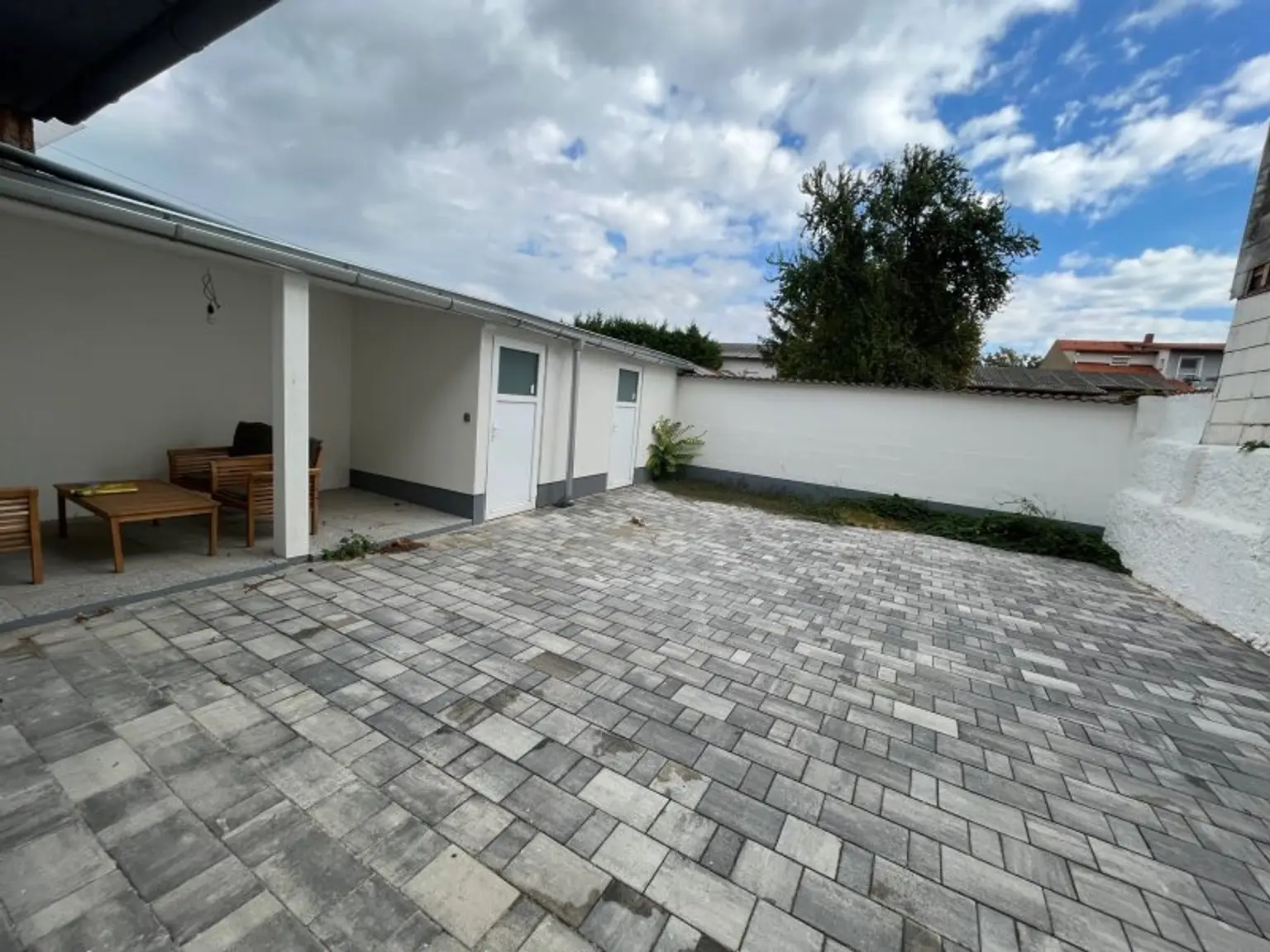 Neusiedl am See - Zweifamilienhaus Nahe Ortszentrum, Ruhelage