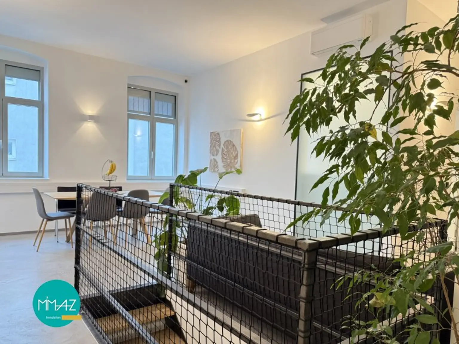 Eingang mit Essbereich