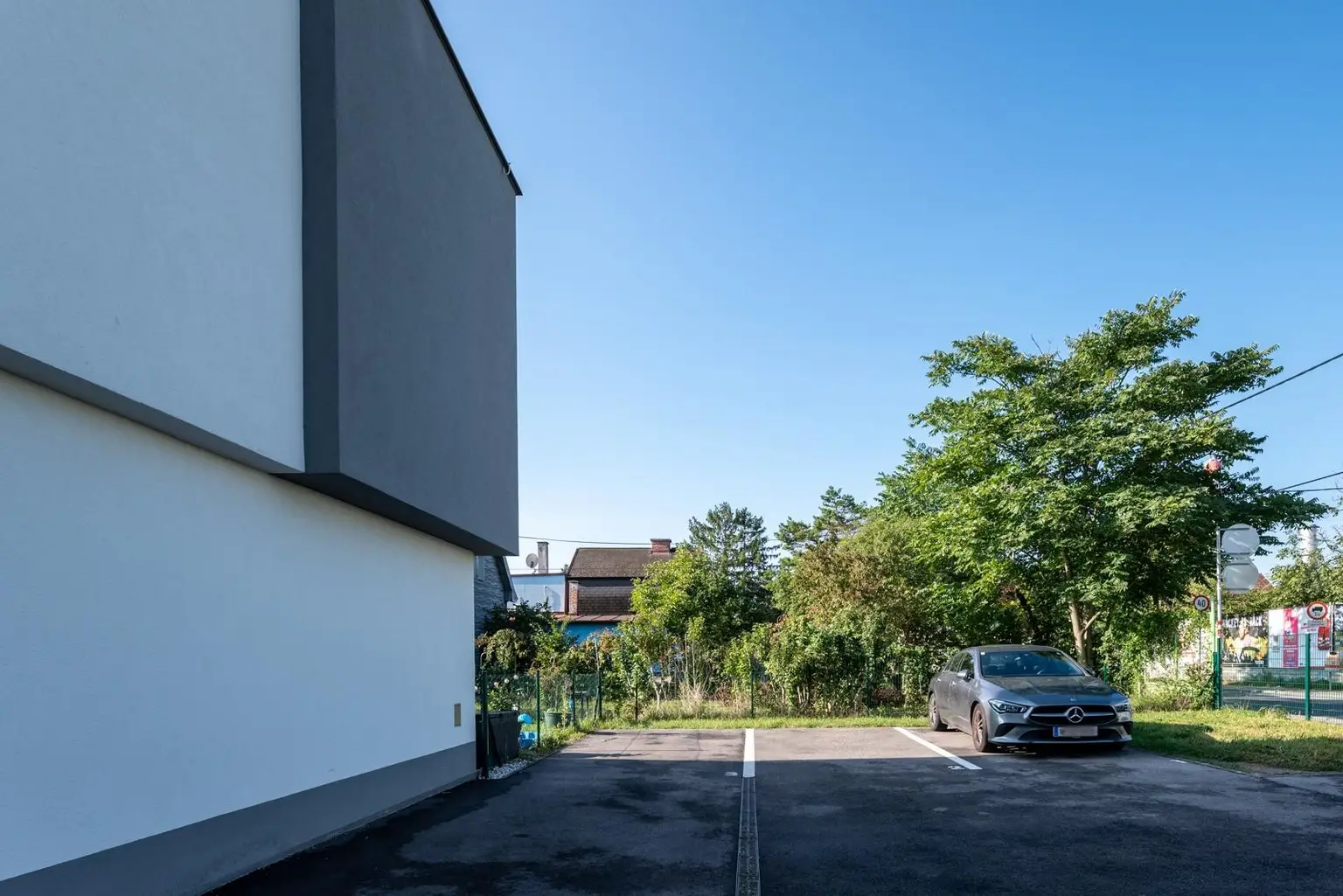 "Tolle Lage, Tolles Haus - LOBAU inkl. Autoabstellplatz"