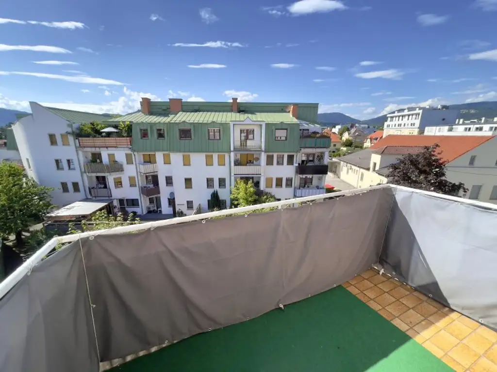 Hofseitige Wohlfühloase mit Balkon & Bergblick – ruhig gelegen, zentral erreichbar!
