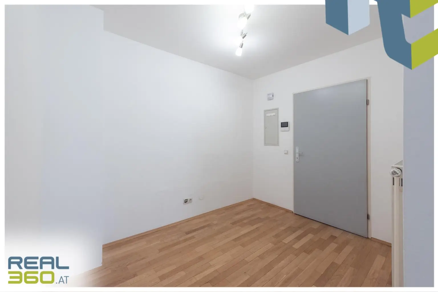 Eingangsbereich / Garderobe