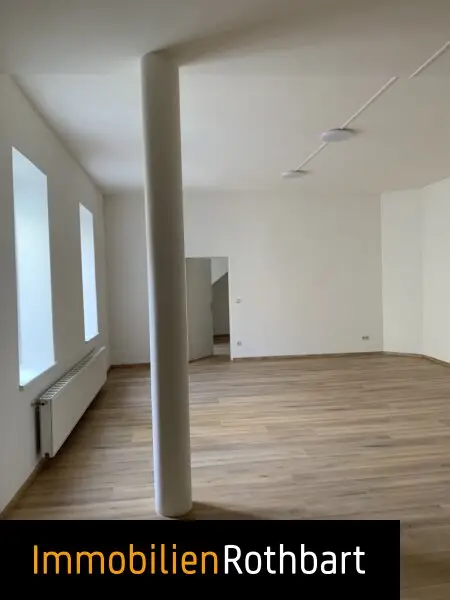 Großzügig angelegte 2-Zimmer-Wohnung