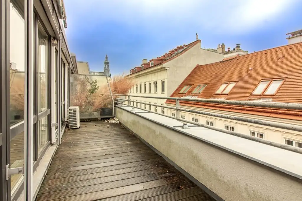 4 m Raumhöhe im Dachgeschoss - Mariahilfer Str. - Klimatisiert
