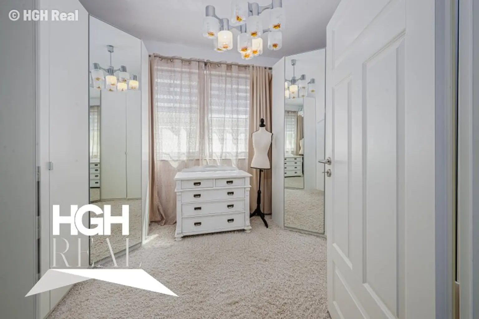 2405 Bad Deutsch-Altenburg Stilvoll wohnen - modernisiertes Einfamilienhaus im Bungalow-Stil inkl. Fitness- und Wellnessbereich