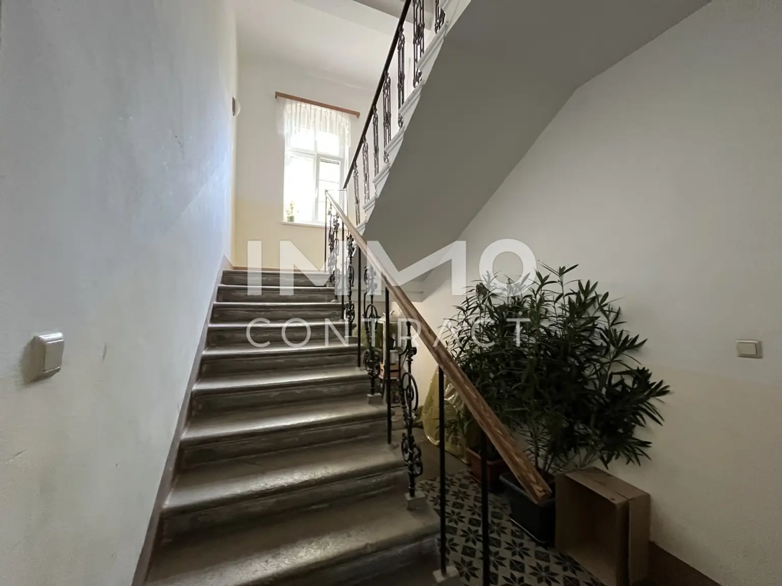 Betongold !!! 4,27 % Rendite
mit vier Wohneinheiten