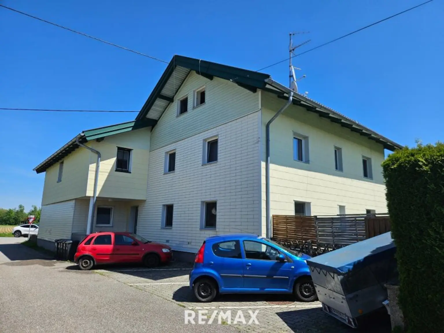 Haus mit 4 vermieteten Wohnungen