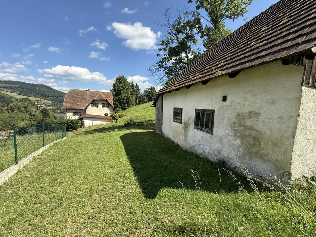 Übelbach, Wohnhaus zum sanieren mit großem Grundstück in Grünlage