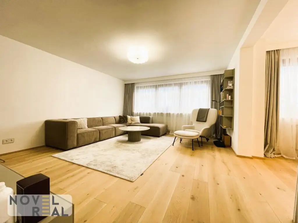 Exklusive Wohnung mit hochwertiger Ausstattung und Garage.