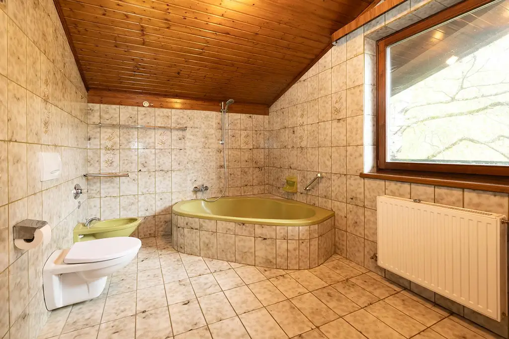 Einfamilienhaus mit Potenzial & großem Garten in Goldegg
