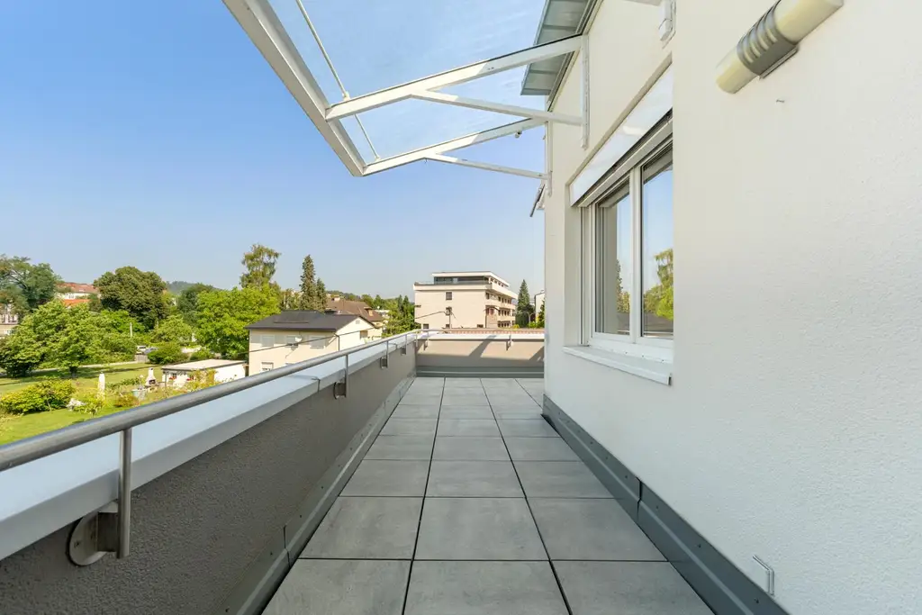 Stilvolle 4-Zimmer-Wohnung im Penthouse-Flair mit Dachterrasse
